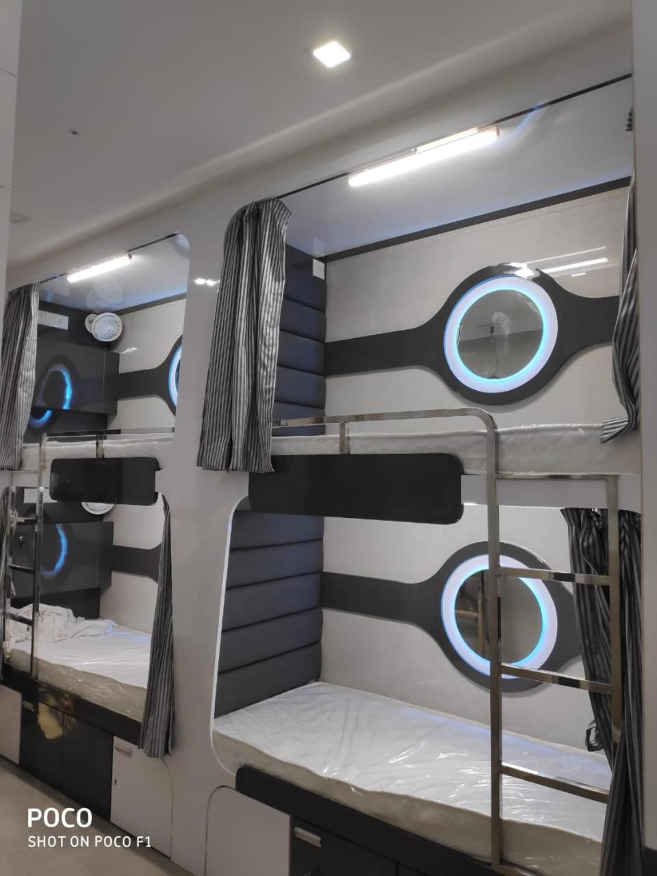 Ocean Dormitory Bombay Eksteriør billede